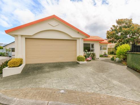 13 Mabey Road, Avalon