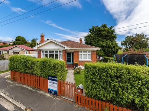 64 Springhill Road, Mornington