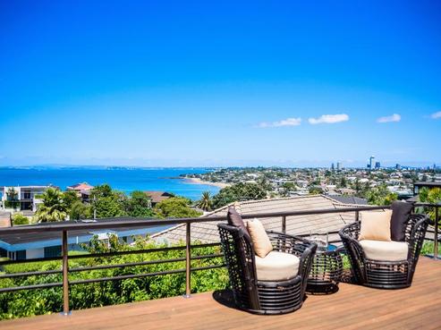 2 Rahopara Street, Castor Bay
