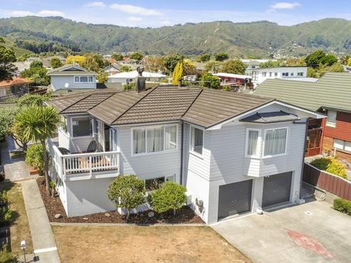 9 Earlston Grove, Avalon