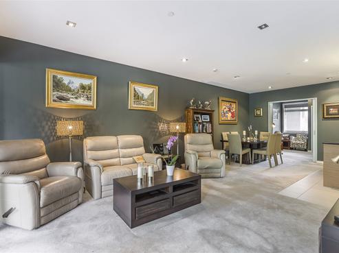 2 Bluegrey Avenue, Stonefields
