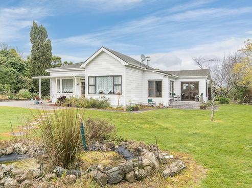 80 School Road, Te Horo