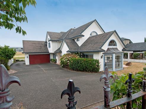 23 Manor Park, Sunnyhills
