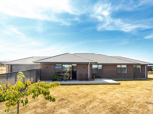 24 Macdonald Heights, Feilding
