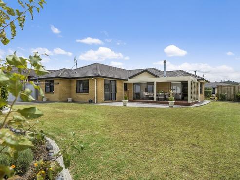 44 Roberta Crescent, Orewa