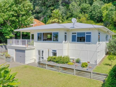 206 Pohutukawa Avenue, Ohope