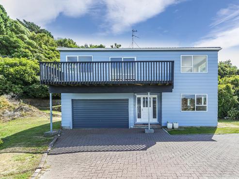 1 Chequers Way, Crofton Downs