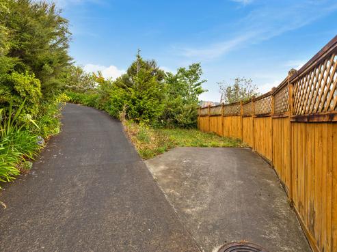 36 Castle Crescent, Stokes Valley
