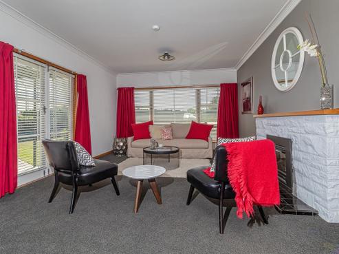 303 Nottingley Road, Frimley