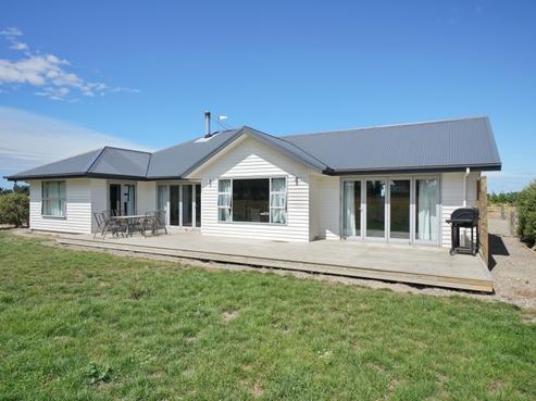 242 Birch Hill Road, Okuku