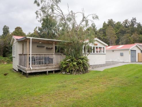 1 Lake Kaniere Road, Kaniere