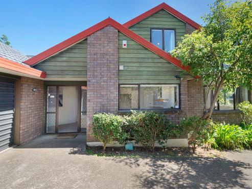 9 Rifleman Rise, Unsworth Heights