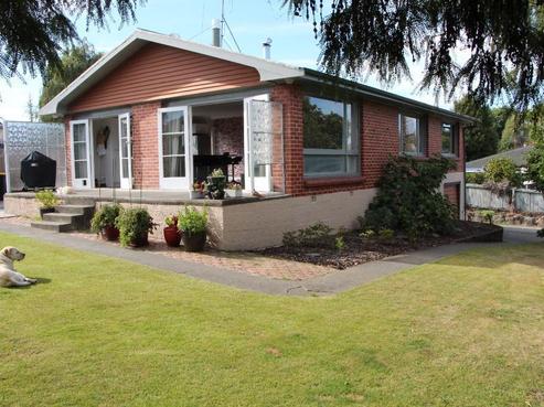 17 Coonoor Road, Watlington
