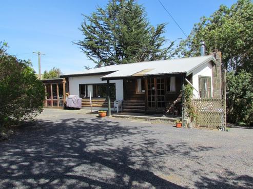363 Scroggs Hill Road, Scroggs Hill