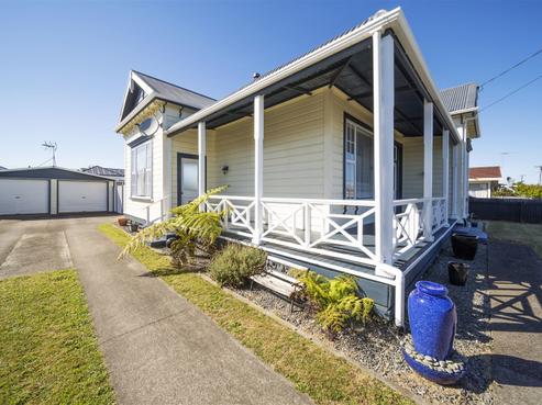 24 Victoria Street, Hawera