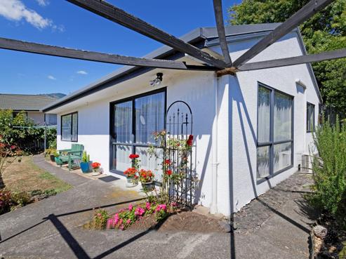 12A Jenkins Place, Wakatu