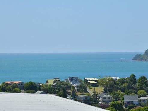 37 Elliston Crescent, Stanmore Bay