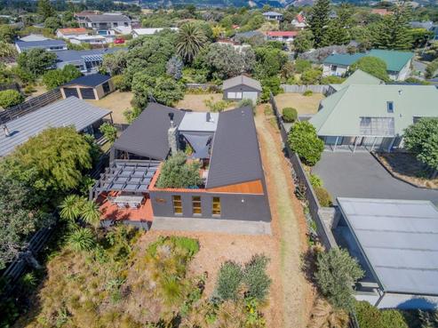 86 Field Way, Waikanae Beach