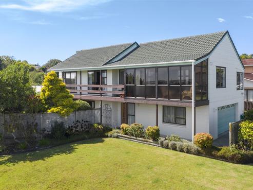 8 Monde Place, Clover Park