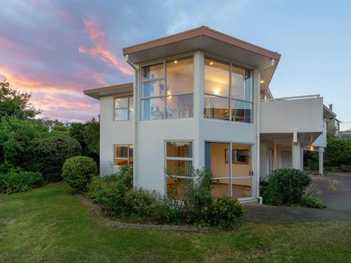 9A Orchard Road, Browns Bay