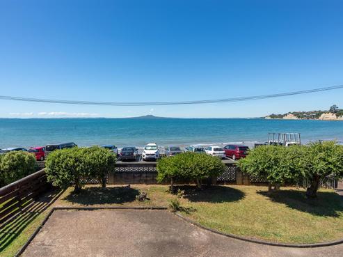32 Manly Esplanade, Browns Bay