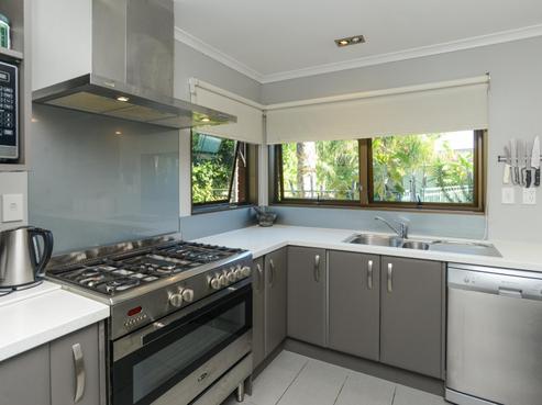 10 Leeds Place, Tamatea