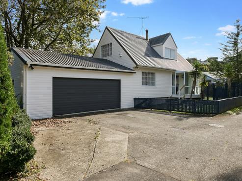 39B Glenvar Road, Torbay