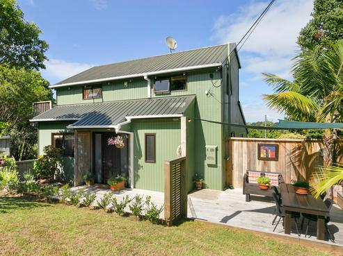 33 Tinopai Road, Titirangi