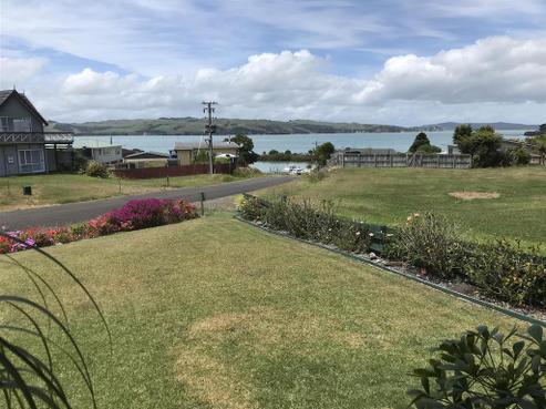 11 Mariner Cove Road, Tinopai