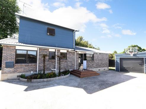61B Bruce Avenue, Glenview