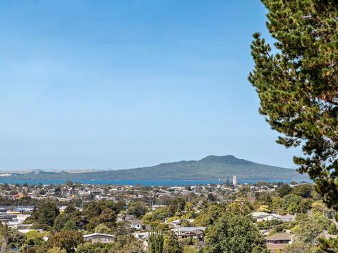 605 Glenfield Road, Totara Vale