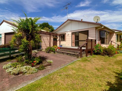 50 Aquarius Drive, Kawaha Point