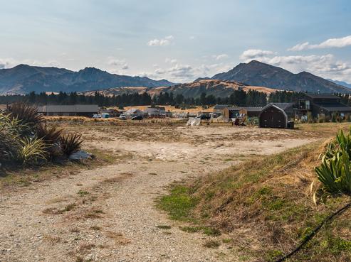 11 Nokomai Street, Wanaka