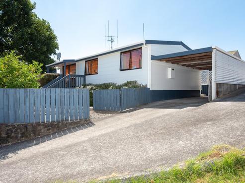 170A Poike Road, Poike