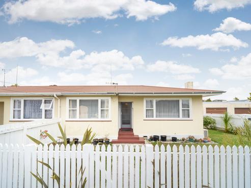 355 Botanical Road, West End