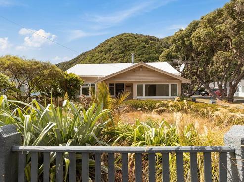 97 Oroua Street, Eastbourne