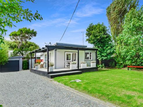 11 Otaihanga Road, Otaihanga