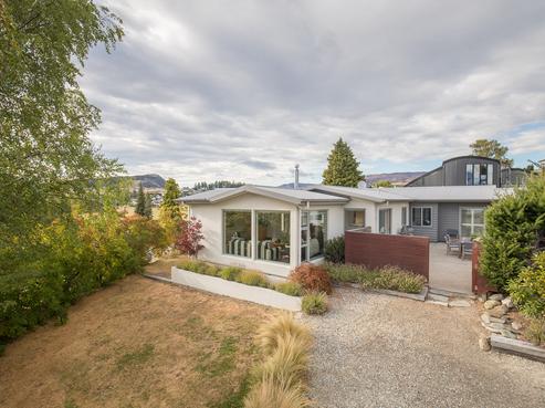 69 Beech Street, Wanaka