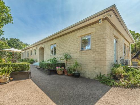 16 Te Toki Road, Ostend