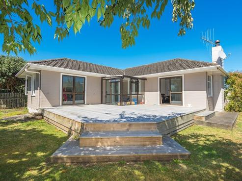 66 Parkes Avenue, Saint Johns Hill