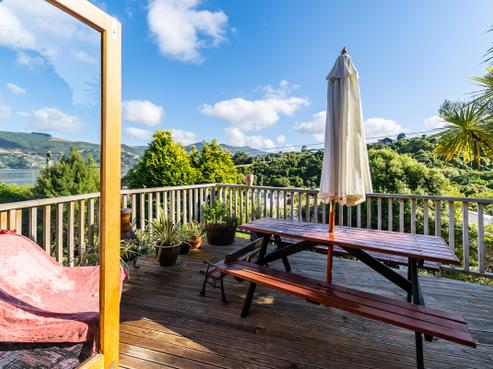 10 Castlewood Road, Company Bay