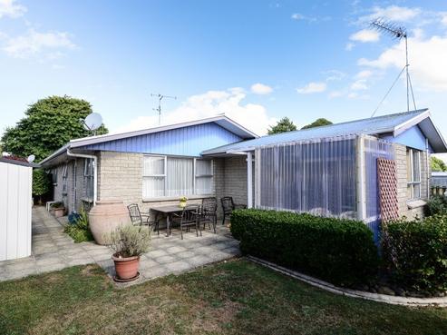 7 Dickens Place, Leamington