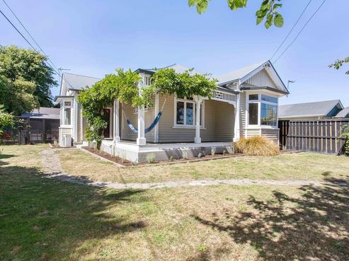 188 Hills Road, Edgeware