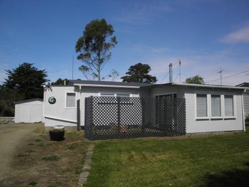 37 Derby Street, Hampden
