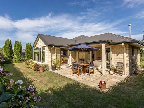 1 Pascoe Drive, Woodend
