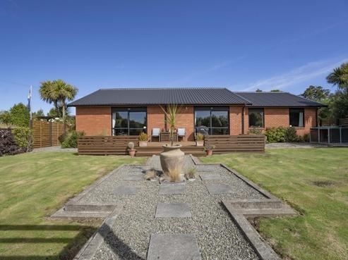 12 Oreti Road, Otatara