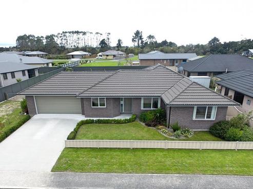 42 Eastons Road, Westport