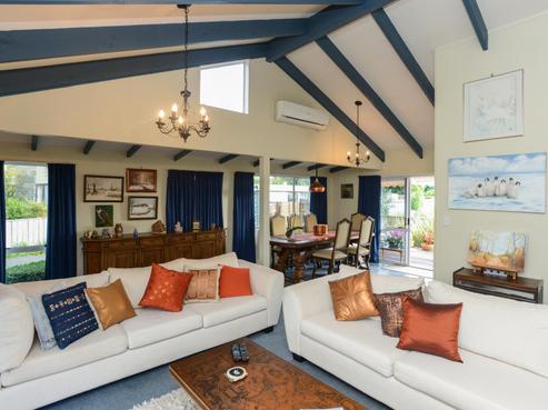 14 Whiting Crescent, Greenmeadows