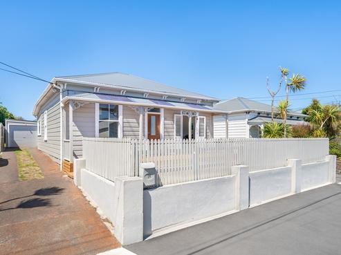 20 Queen Street, Petone