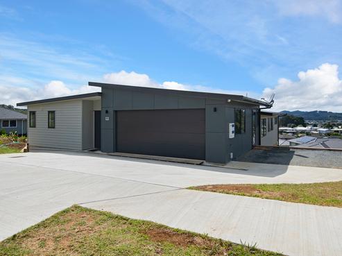 68 Pebble Beach Boulevard, Kamo